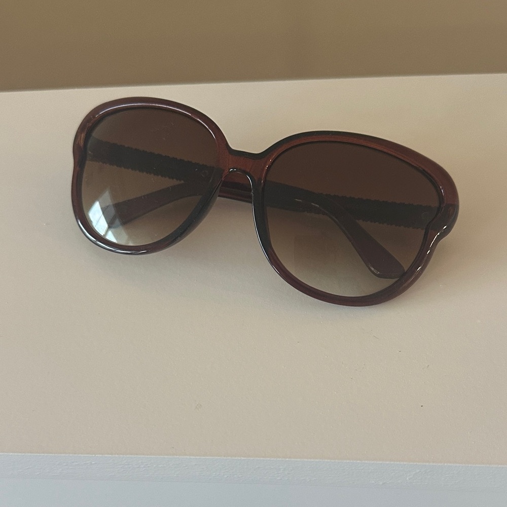 Chic Women's Brown Sunglasses